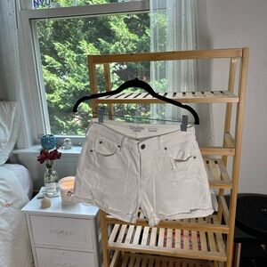 levis white shorts